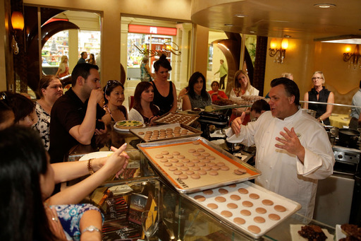 Chef Francois Payard demonstrates to the crowd during Vegas Uncork'd