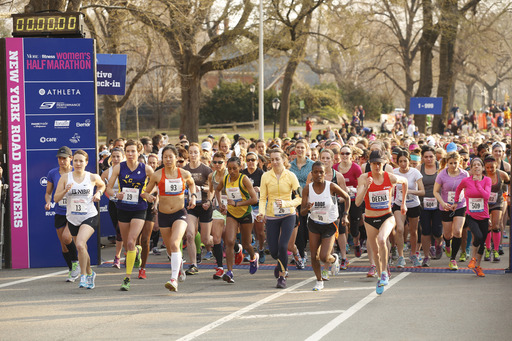 U.S. Olympian Deena Kastor leads the pack from the starting line of the 11th Annual More Magazine/Fitness Magazine Women-s Half-Marathon in New York City's Central Park on April 13, 2014.