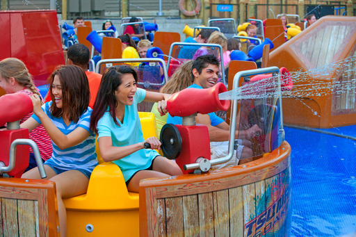 Each seat on Tsunami Soaker is equipped with a personal water cannon for riders to participate in an ultimate water battle getting everyone around them completely soaked. 