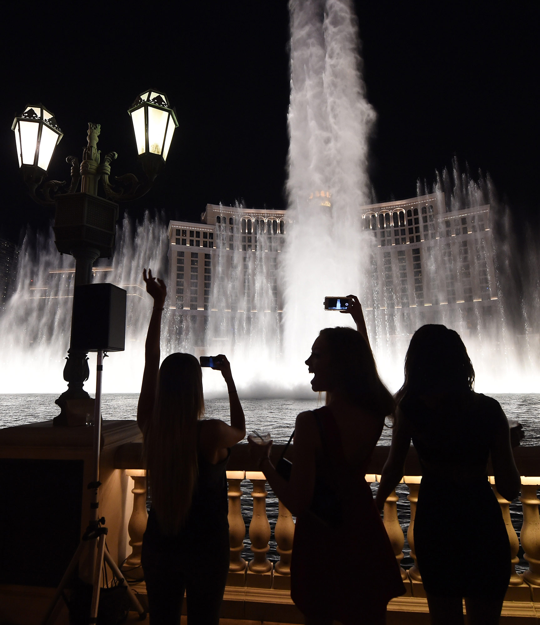 Crowds danced and enjoyed the new Fountains of Bellagio show set to an exclusive medley of Tiesto’s “Rocky,” “Red Lights” and “Footprints” off his new album. (Credit Ethan Miller for Bellagio)