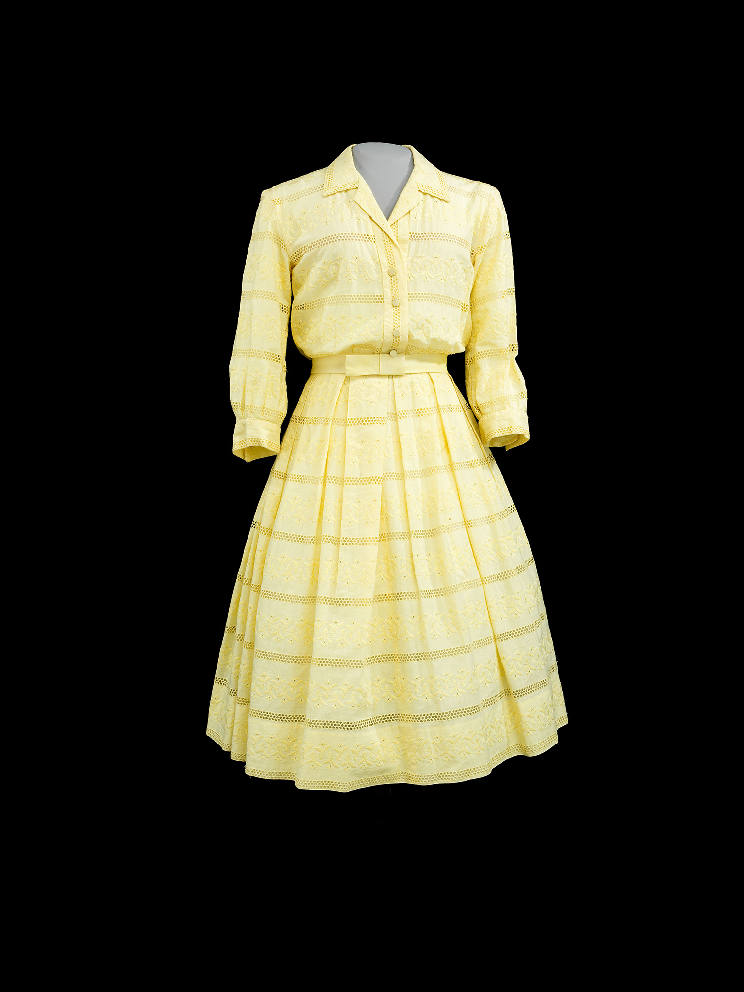 Yellow house dress for the character of Betty Draper (January Jones) worn in Season 1, episode 4