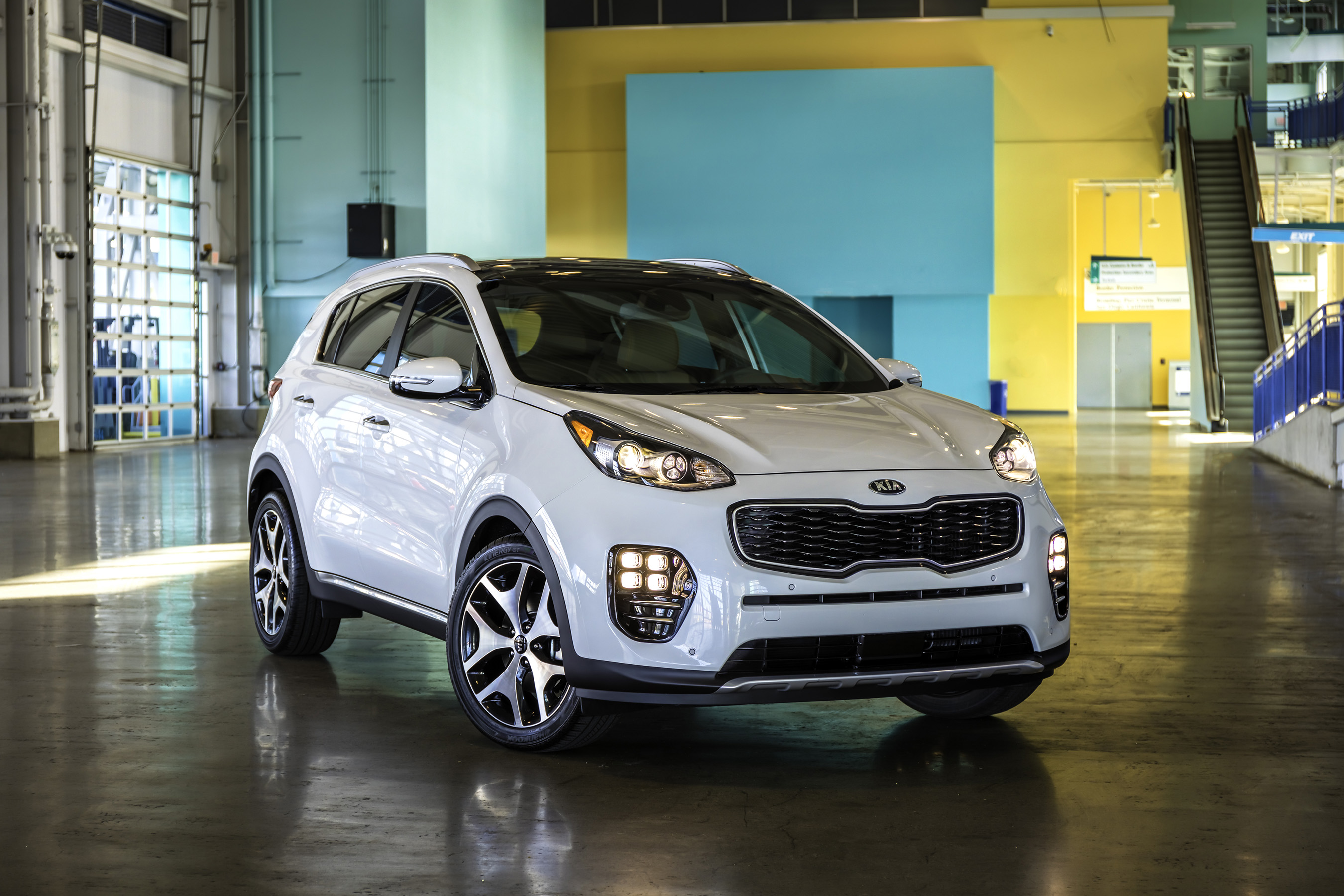 The all-new 2017 Kia Sportage features cutting-edge design, engaging driving dynamics and intelligent packaging.