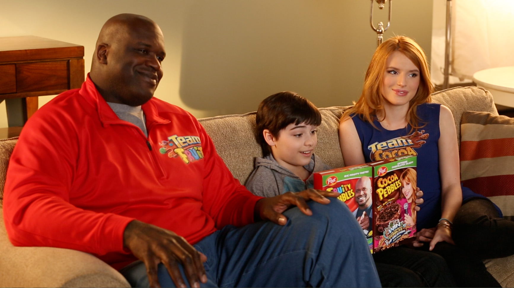 Choose your side! Will you join Shaq on Team Fruity or align with Bella to root on Team Cocoa? The choice is yours!