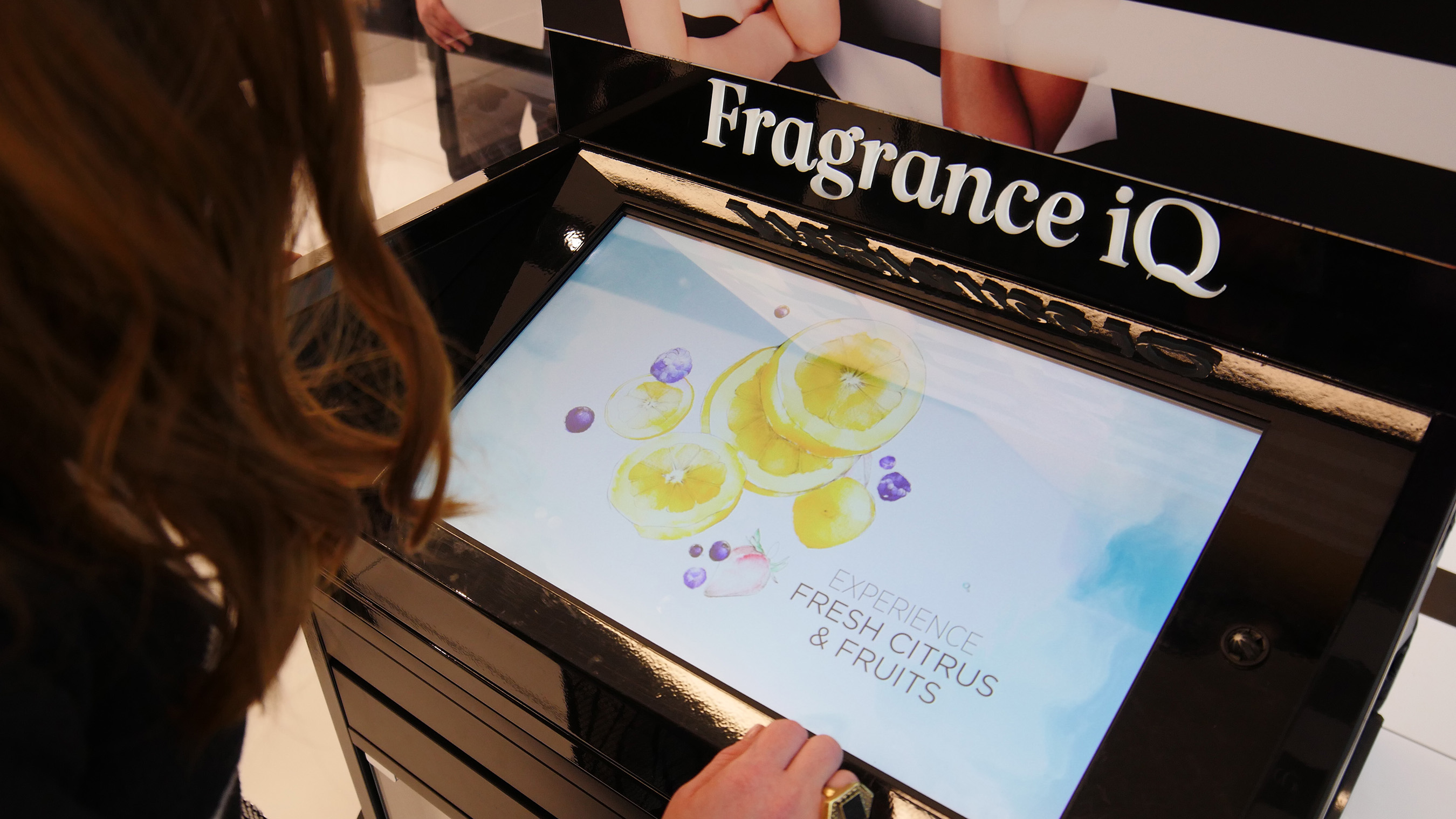 Sample scent categories with Sephora’s exclusive InstaScent Techology