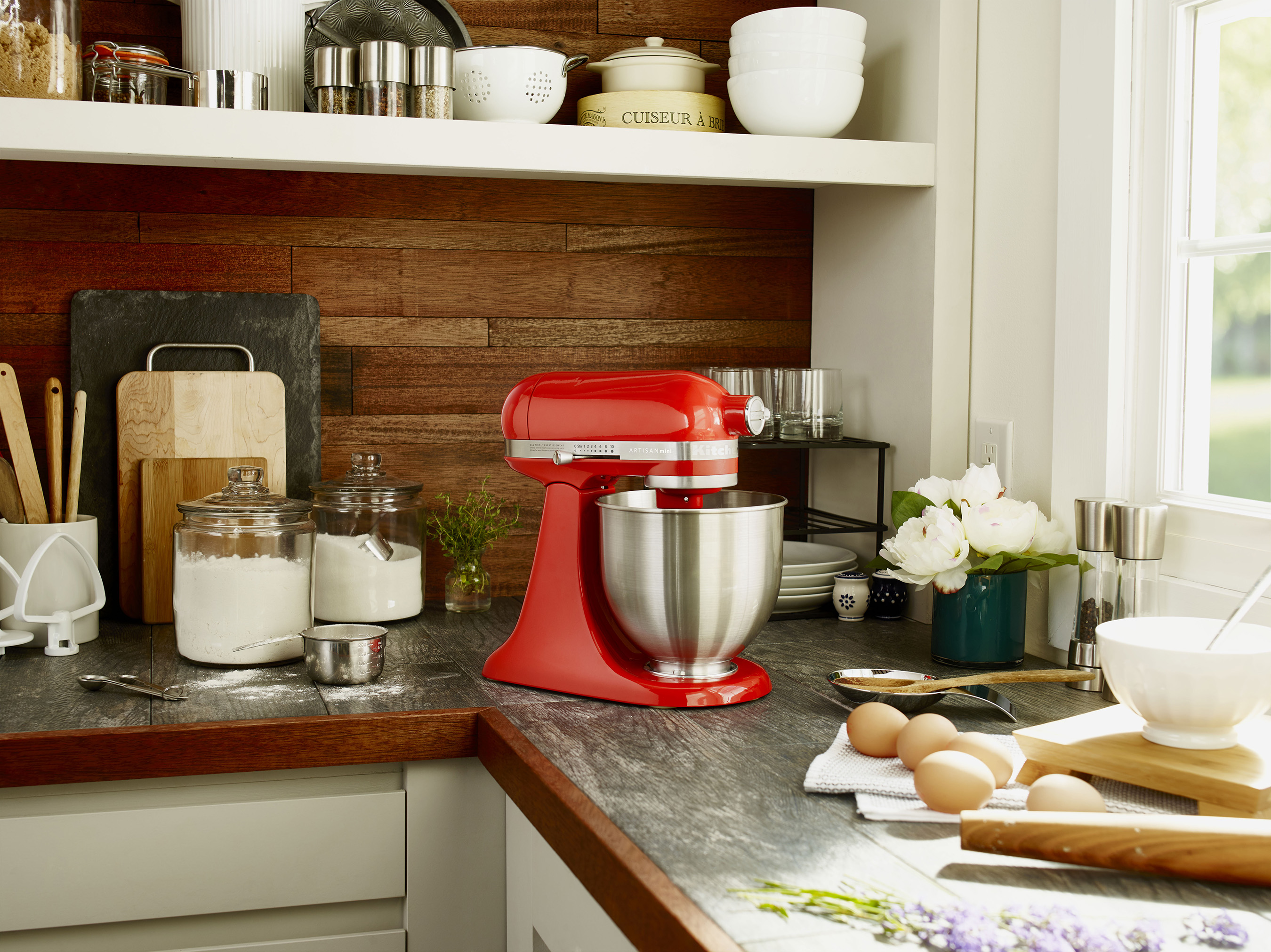 Offering the same power and performance as the brand’s ClassicTM Stand Mixer, the Artisan Mini mixer features a 3.5-quart capacity and is 20% smaller and 25% lighter.