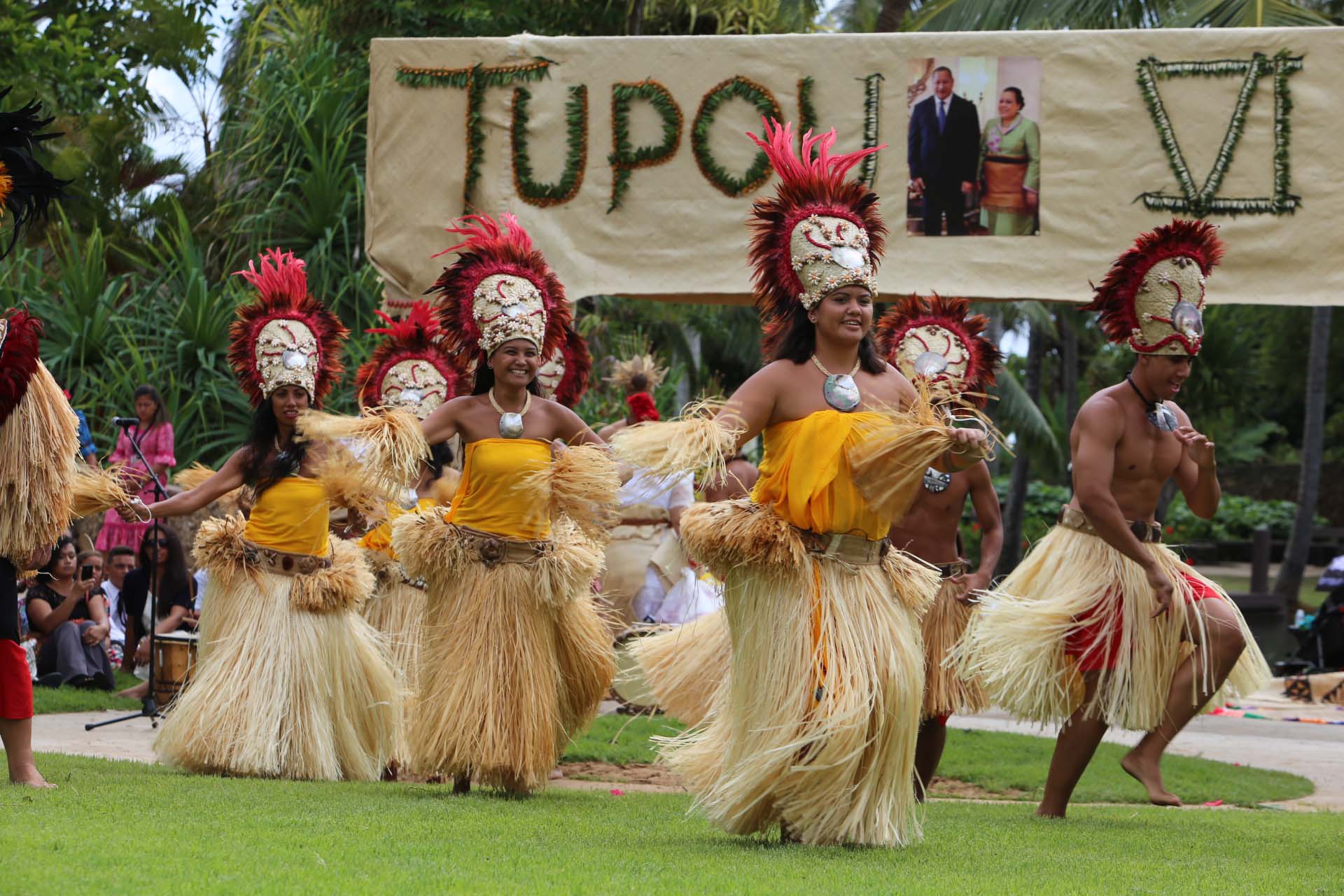 Tahitian Village Performance