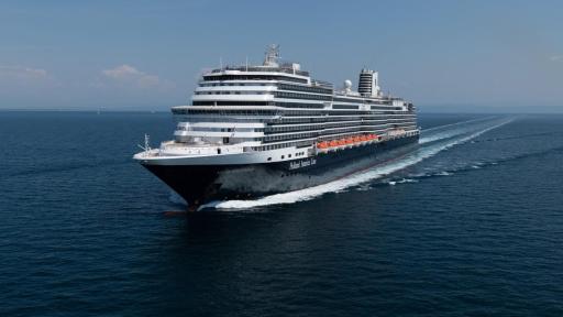 Holland America Line&rsquo;s Nieuw Statendam at sea