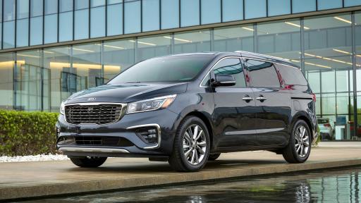 Exterior front view of 2019 Kia Sedona on display