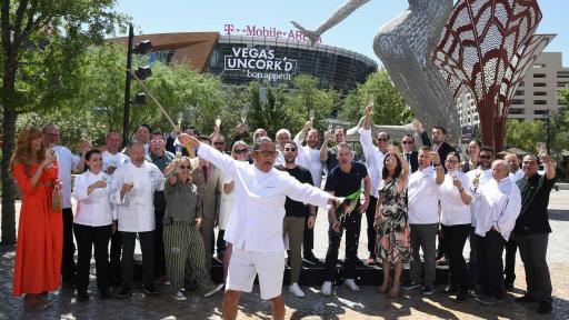 Chef Masaharu Morimoto officially kicks off Vegas Uncork&rsquo;d by Bon App&eacute;tit (credit Las Vegas News Bureau)