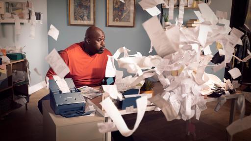 Shaquille O’Neal blows away tax time stress with fast, easy and smart Epson receipt scanners.