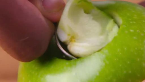 Play Video: Captain Morgan Apple Smash