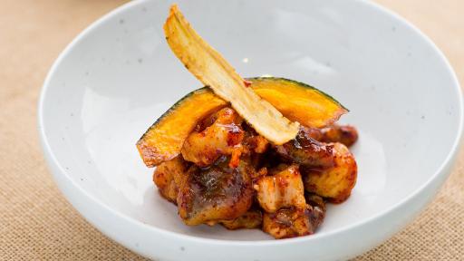 Deep-fried assorted mushrooms