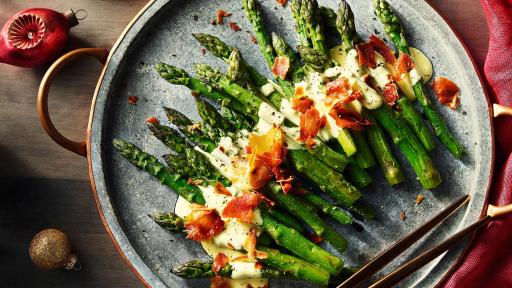 Frozen for convenience, these asparagus spears are washed and ready to cook for your favourite dishes and recipes. Roast and enjoy as a side with simple olive oil and sea salt or use them in everything from soups and salads to quiches and frittatas. A source of vitamin C and an excellent source of folate.