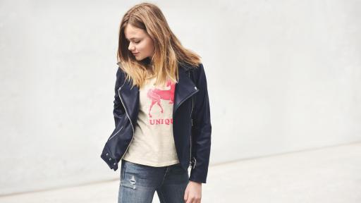 13-year-old @salem_darling shreds like nobody&rsquo;s watching. #GapToSchool