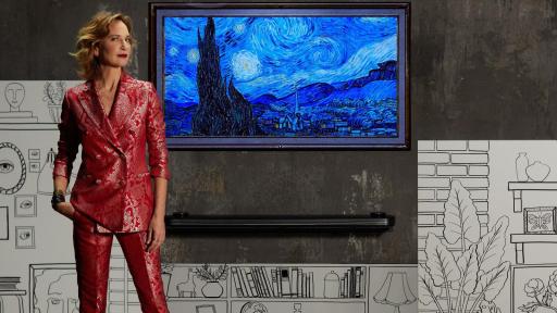 Uberta Zambeletti with LG SIGNATURE OLED TV W