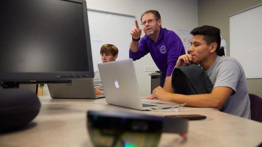 Learn the foundations of computer software, programming and technology concepts with one of GCU’s computer science degrees.