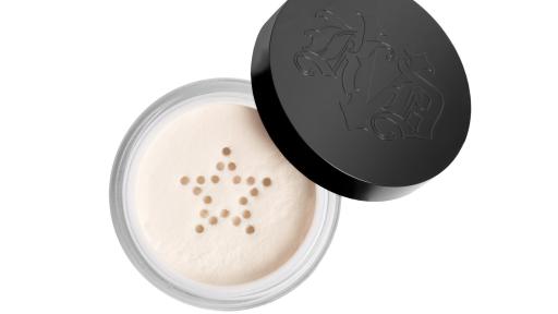 Kat Von D Beauty’s ultra-lightweight, non-drying Lock-It Setting Powder in Translucent is featured in the 2019 Sephora Birthday Gift mini-set. Full size shown.