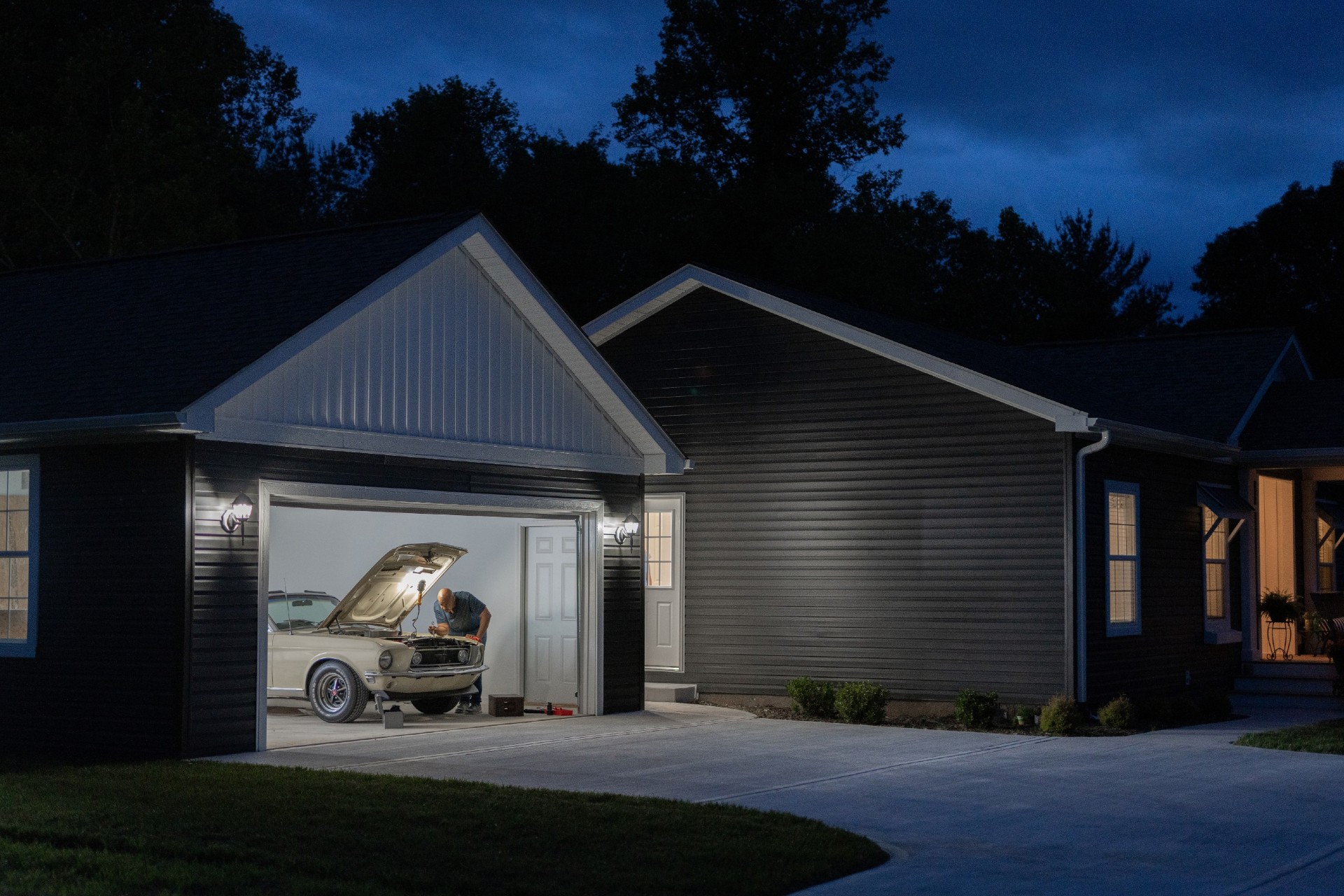 Clayton is dedicated to providing its customers with options and upgrades for any lifestyle.