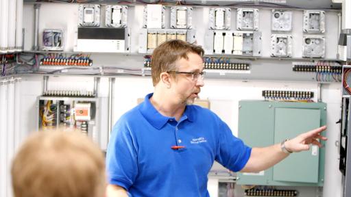 Klein&reg; Tools Searches for &lsquo;Head of the Class&rsquo; Instructors .  Competition offers grand prize winner $1,000 of classroom tools and $1,000 cash.