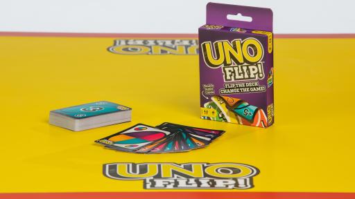 UNO FLIP!  Cards and Packaging