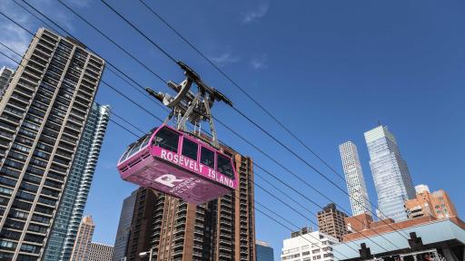 Ros&eacute;velt Island&rsquo;s pink tram takes Ros&eacute;-crazed fans to New York City&rsquo;s new party destination.