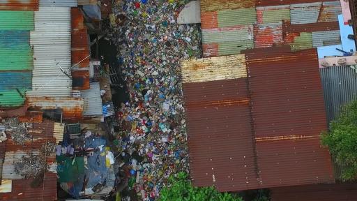 Manila, Panama Plastic River