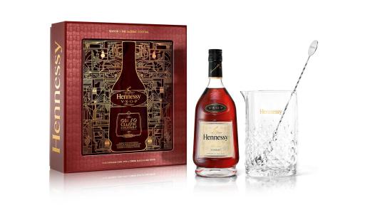 Available now, the limited-edition kit includes one 750mL bottle, a classic cocktail stirring glass, an elegant bar spoon and recipe for a classic Sazerac