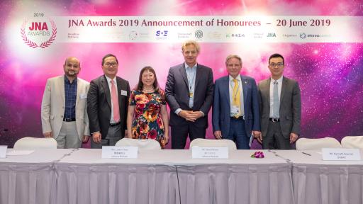 (From left) Abhishek Parekh of KGK Group; Peter Suen of Chow Tai Fook Jewellery Group; Letitia Chow of Informa Markets; David Bondi of Informa Markets; Kenneth Scarratt of DANAT; Liu Zheng of Guangdong Land Holdings