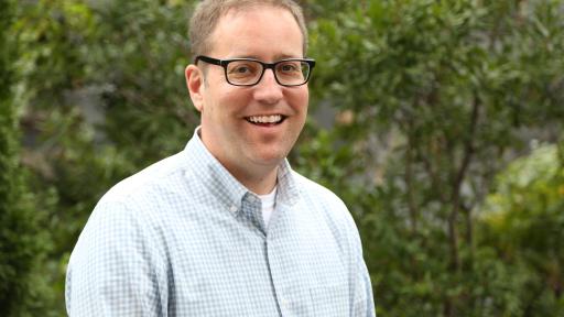 Headshot of Dr. Peter Sklar
