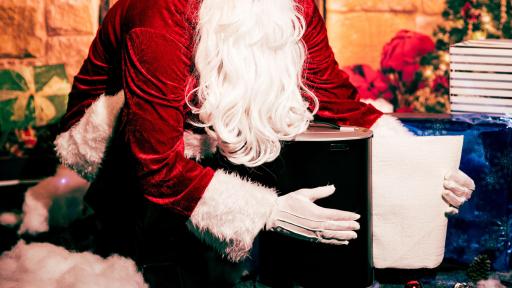 The Innovia® Paper Towel Dispenser helps reduces the risk of cross contamination. Just wave your hand, and it dispenses the number of sheets you need, keeping the rest of the roll contained inside.