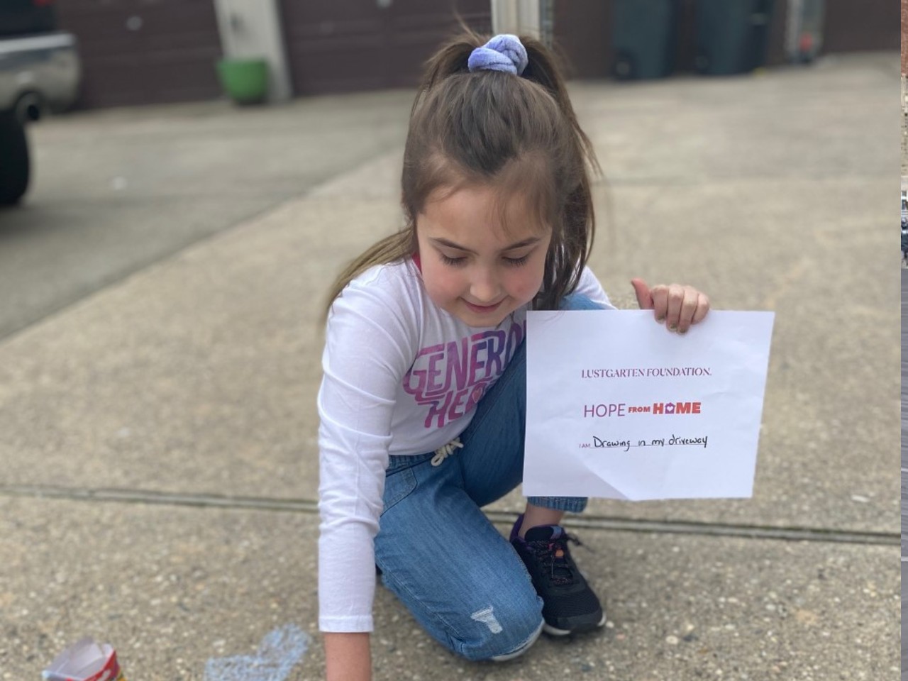 Young girl supports the pancreatic cancer community by participating in the Lustgarten Hope From Home campaign.