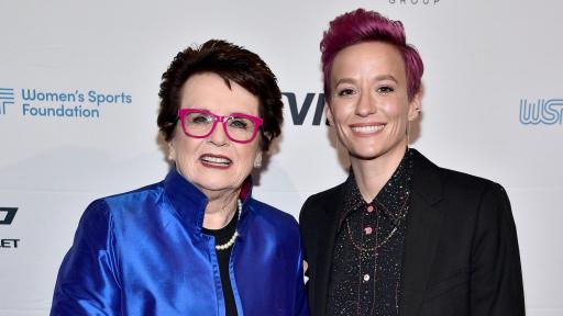 Megan Rapinoe poses with Billie Jean King at the 40th Annual Salute to Women in Sports.