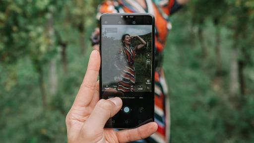 @inviaggiocoltubo taking a picture with LG Mobile