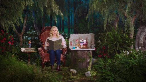 Actor and producer Amy Poehler on set with Pure Leaf iced tea reimagining classic fairy tales in celebration of the brand’s “No Is Beautiful” campaign.