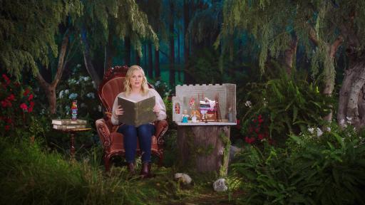 Actor and producer Amy Poehler on set with Pure Leaf iced tea reimagining classic fairy tales in celebration of the brand&rsquo;s &ldquo;No Is Beautiful&rdquo; campaign.