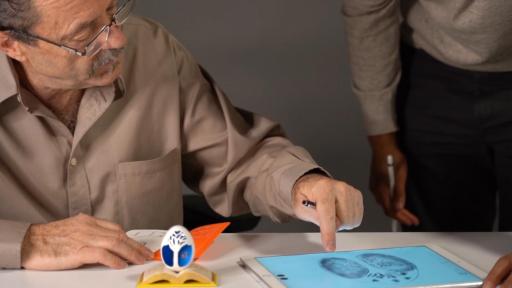 Play Video: Making of the 43rd First Lady’s Commemorative Egg