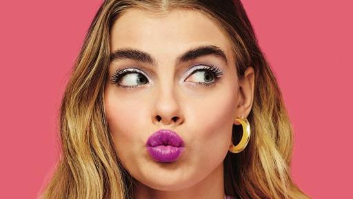 Woman wearing Pretty Please makeup