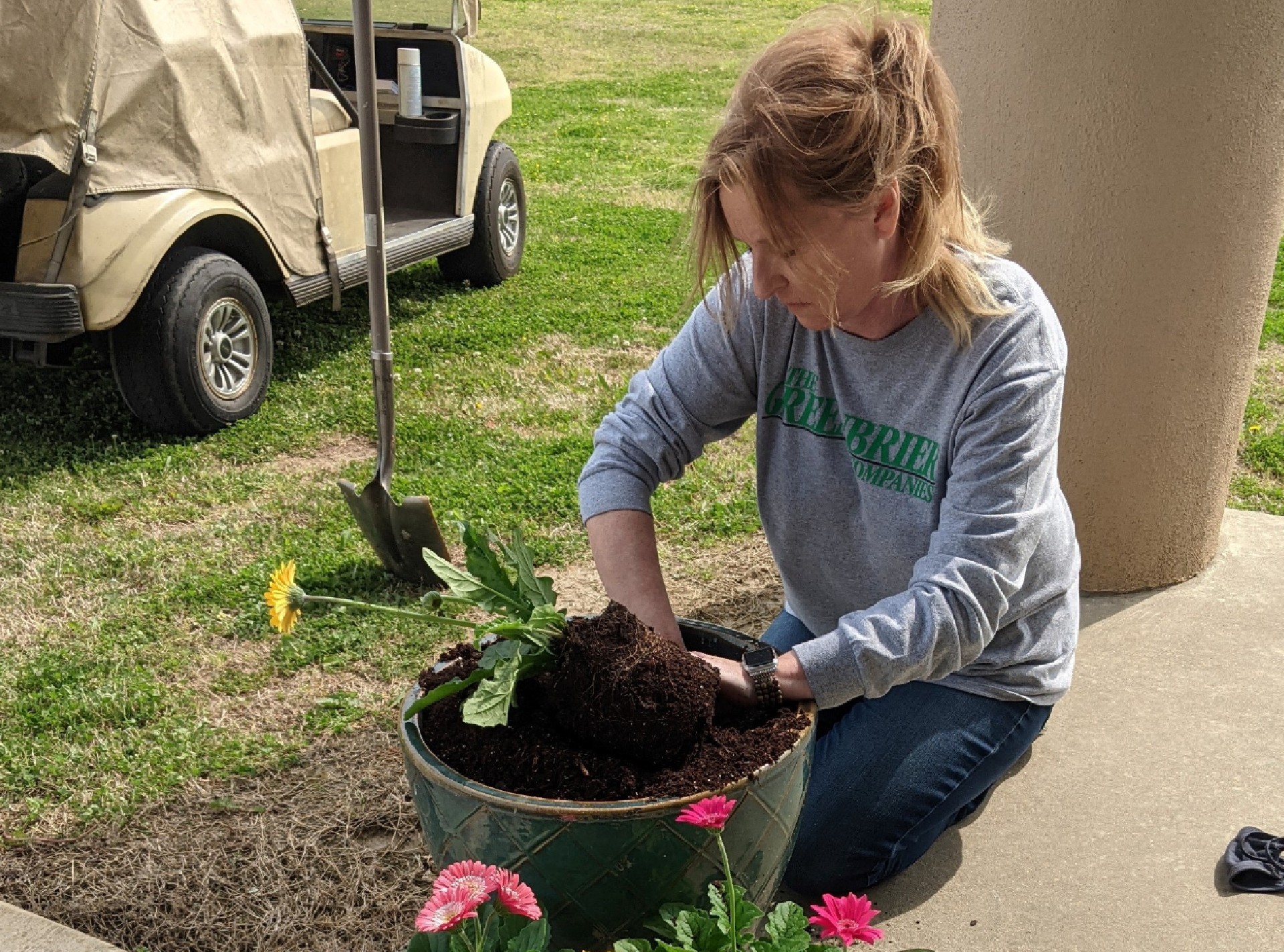 In 2021, Greenbrier volunteered for 7,000+ hours and donated more than $400,000 to nonprofit organizations.