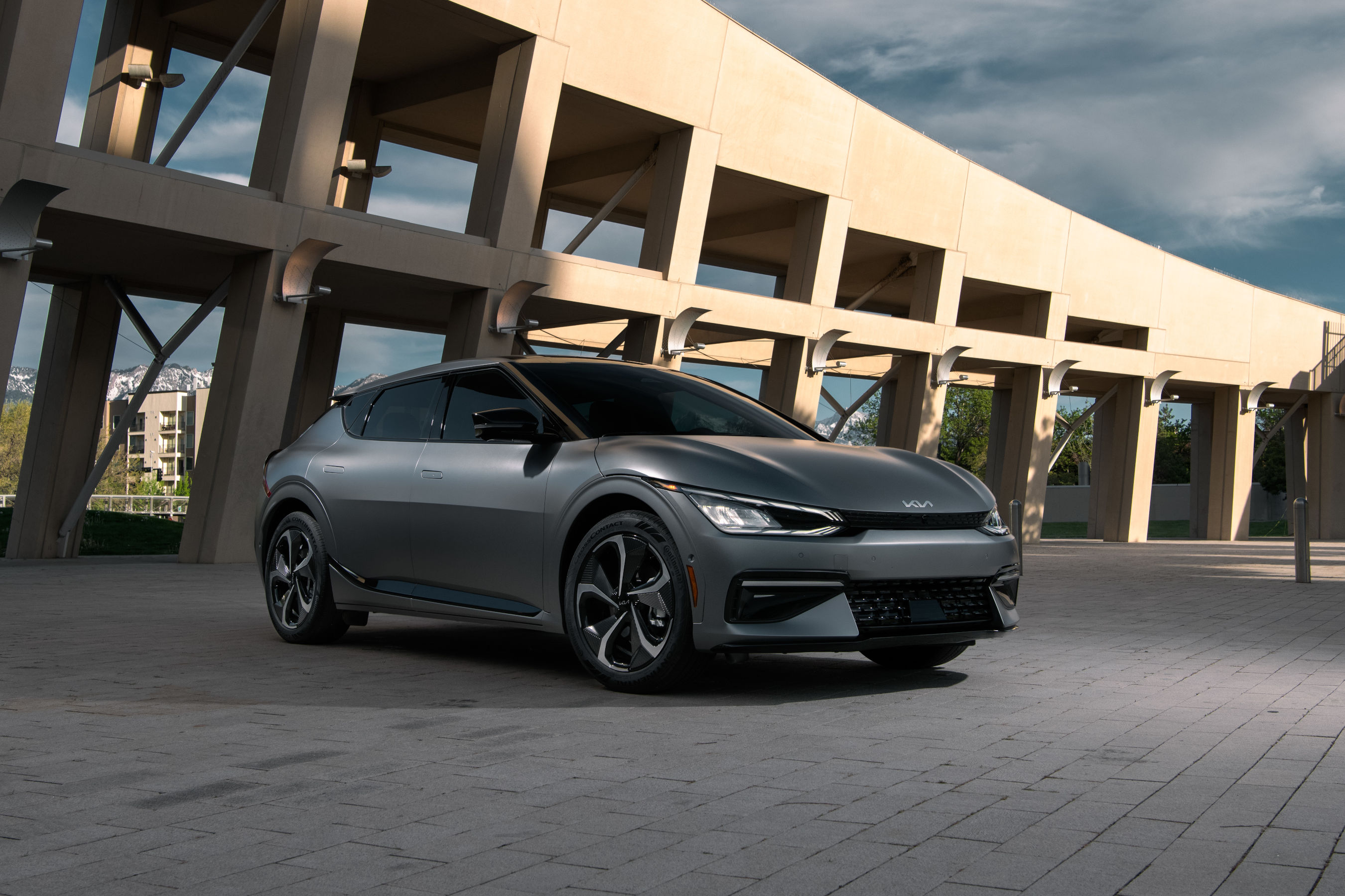 All-new EV6 is Kia’s first dedicated EV and signals the beginning of the brand’s transformative ‘Plan S’ electrification strategy.