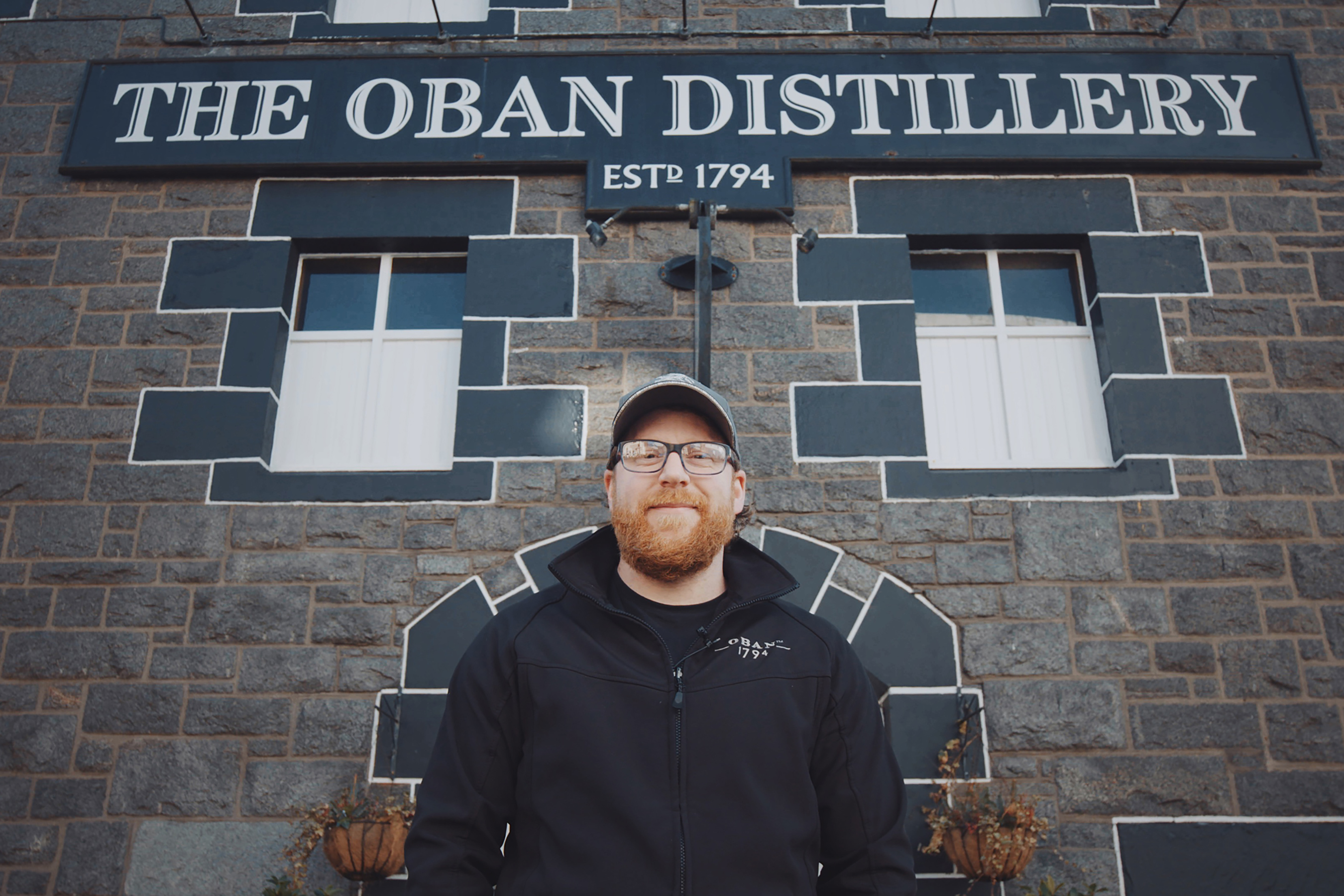 Derek Maclean is a third-generation Oban Distillery worker and has been making this craft Single Malt Scotch Whisky since 2017. His father worked at the Oban distillery for 32 years, and his grandfather for 37 years.