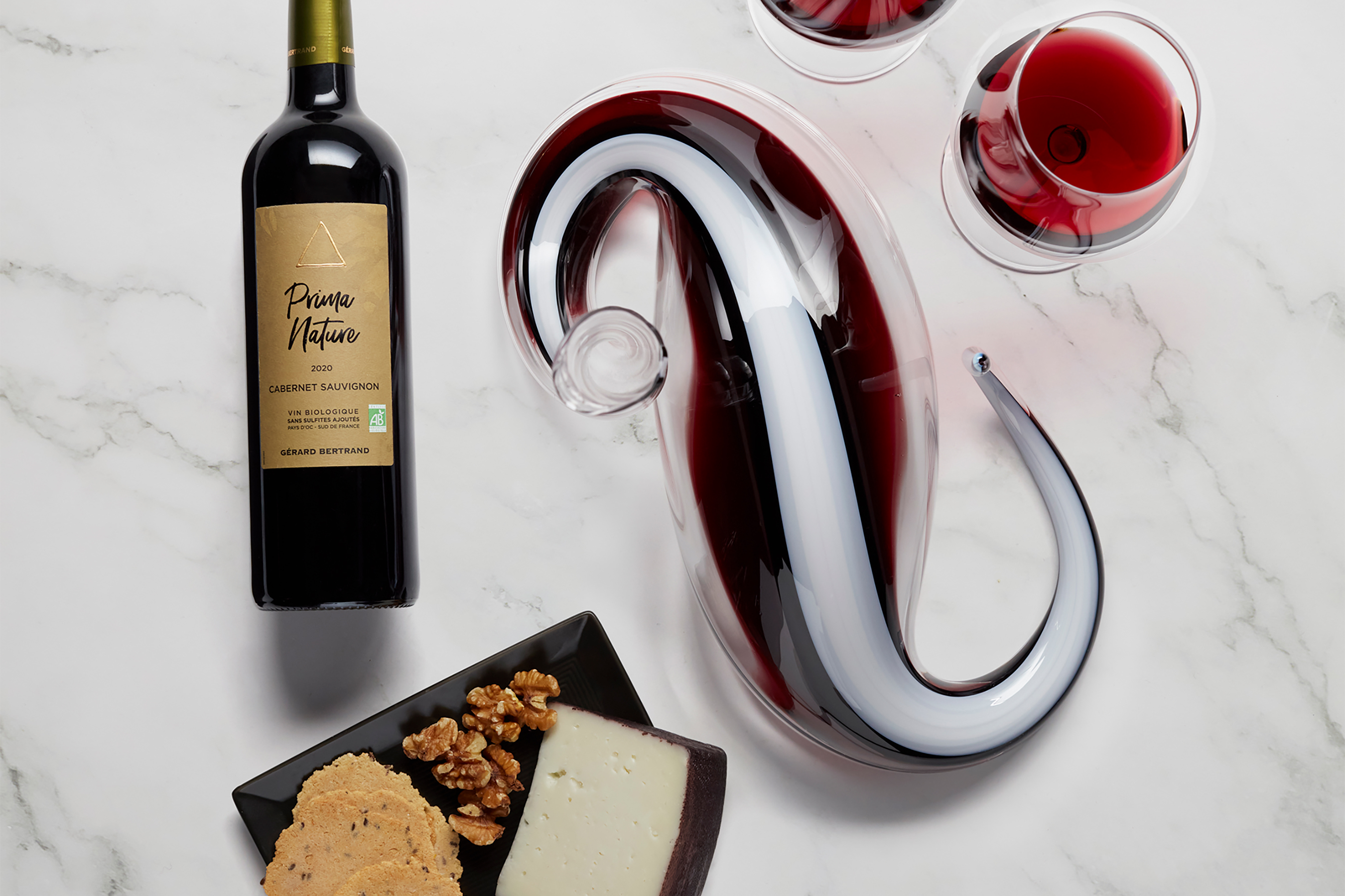 The Metropolitan Bar, the Brand’s first sustainably-focused bar on Norwegian Prima and Viva, will showcase more than 20 biodynamic wines produced using organic farming methods such as employing compost as fertilizer and avoiding most pesticides.