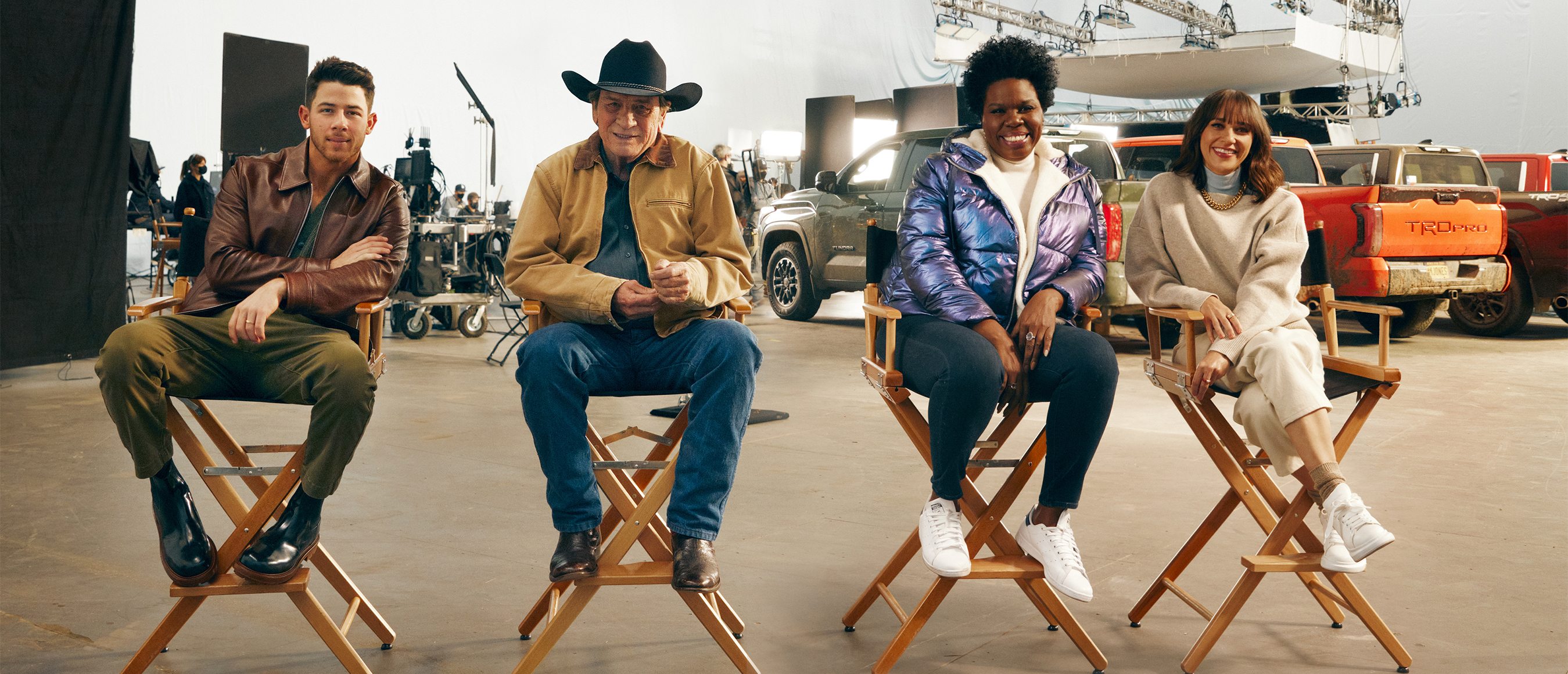 Toyota’s Big Game ad “The Joneses” launches the all-new 2022 Tundra and features Tommy Lee Jones, Leslie Jones, Rashida Jones and Nick Jonas.