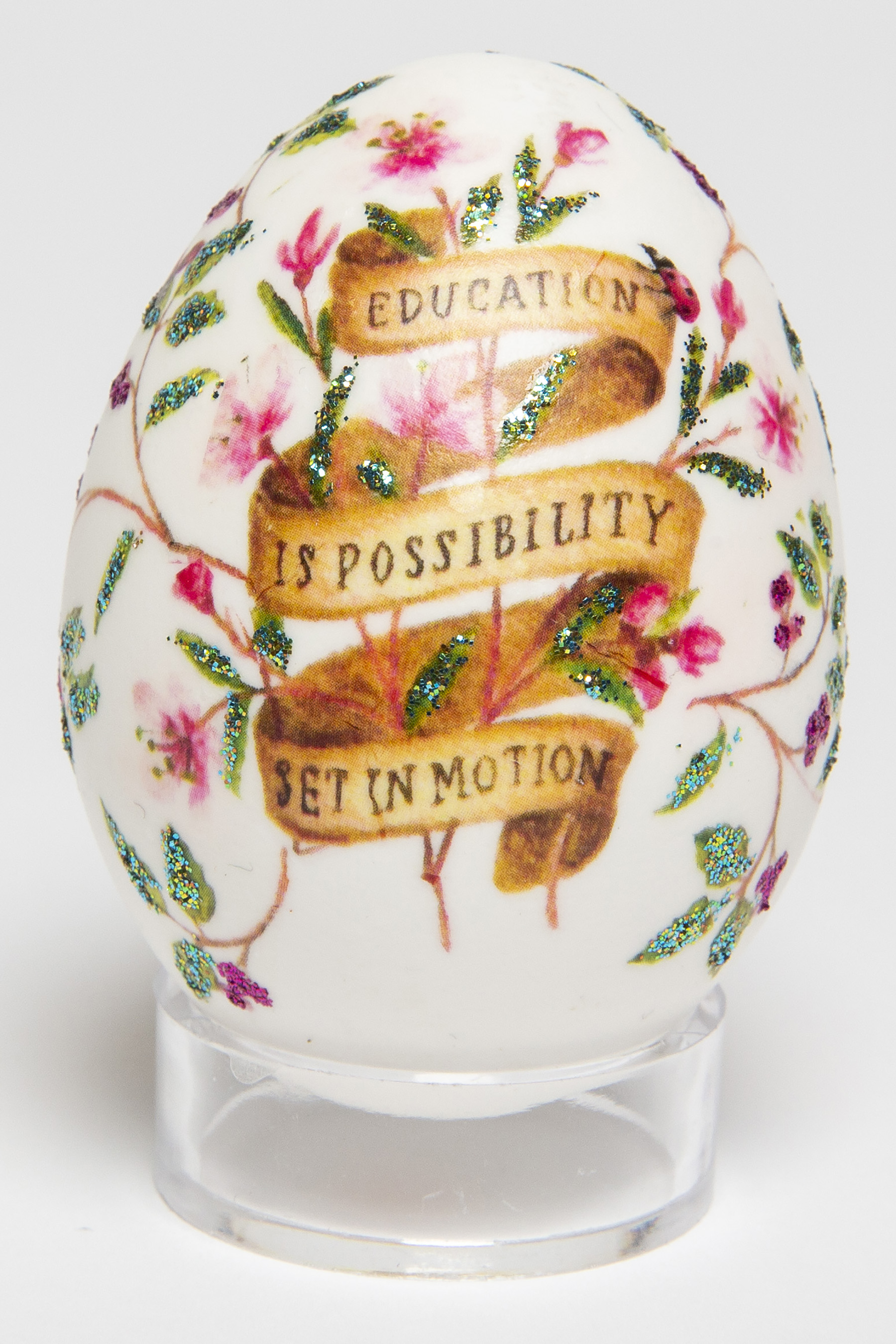 2022 First Lady's Commemorative Egg, front