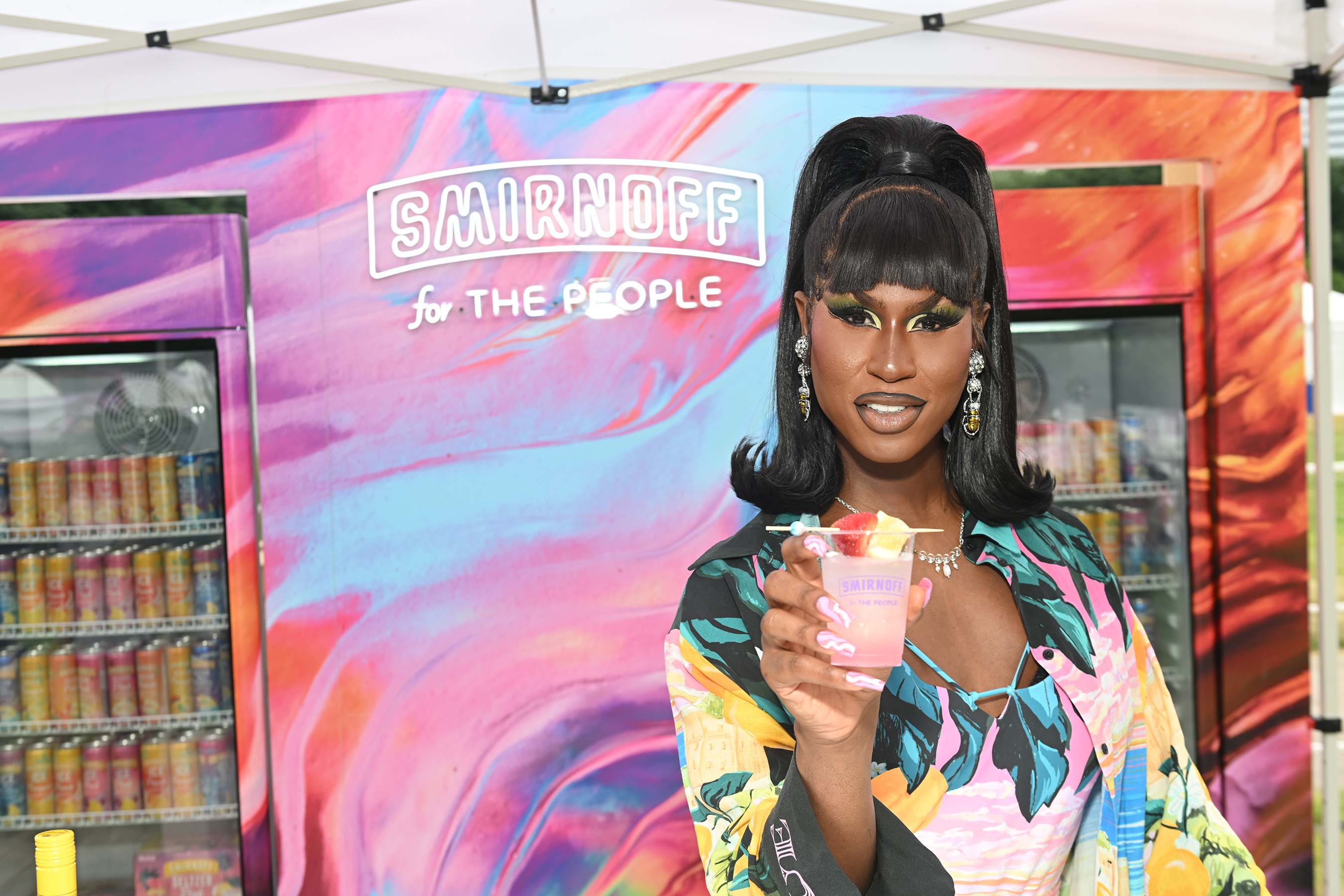 To announce Smirnoff’s Show Up. Show Off! national drag competition, Shea Couleé werked Chicago’s annual Pride in the Park event to kick off the inclusive fun.