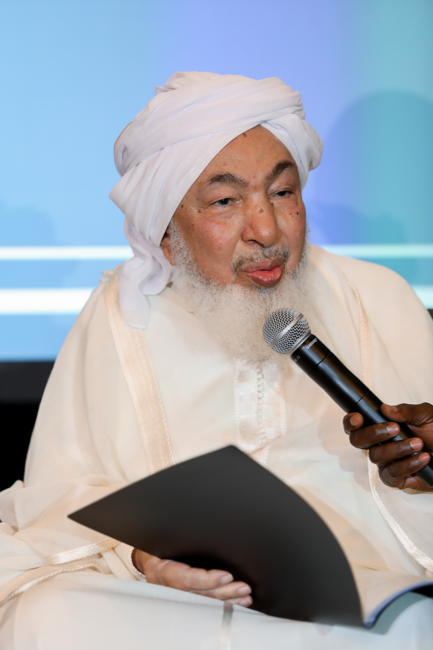 Shaykh Abdallah Bin Bayyah, President of the Abu Dhabi Forum for Peace, speaking after receiving the Human Dignity Award from American Jewish Committee.