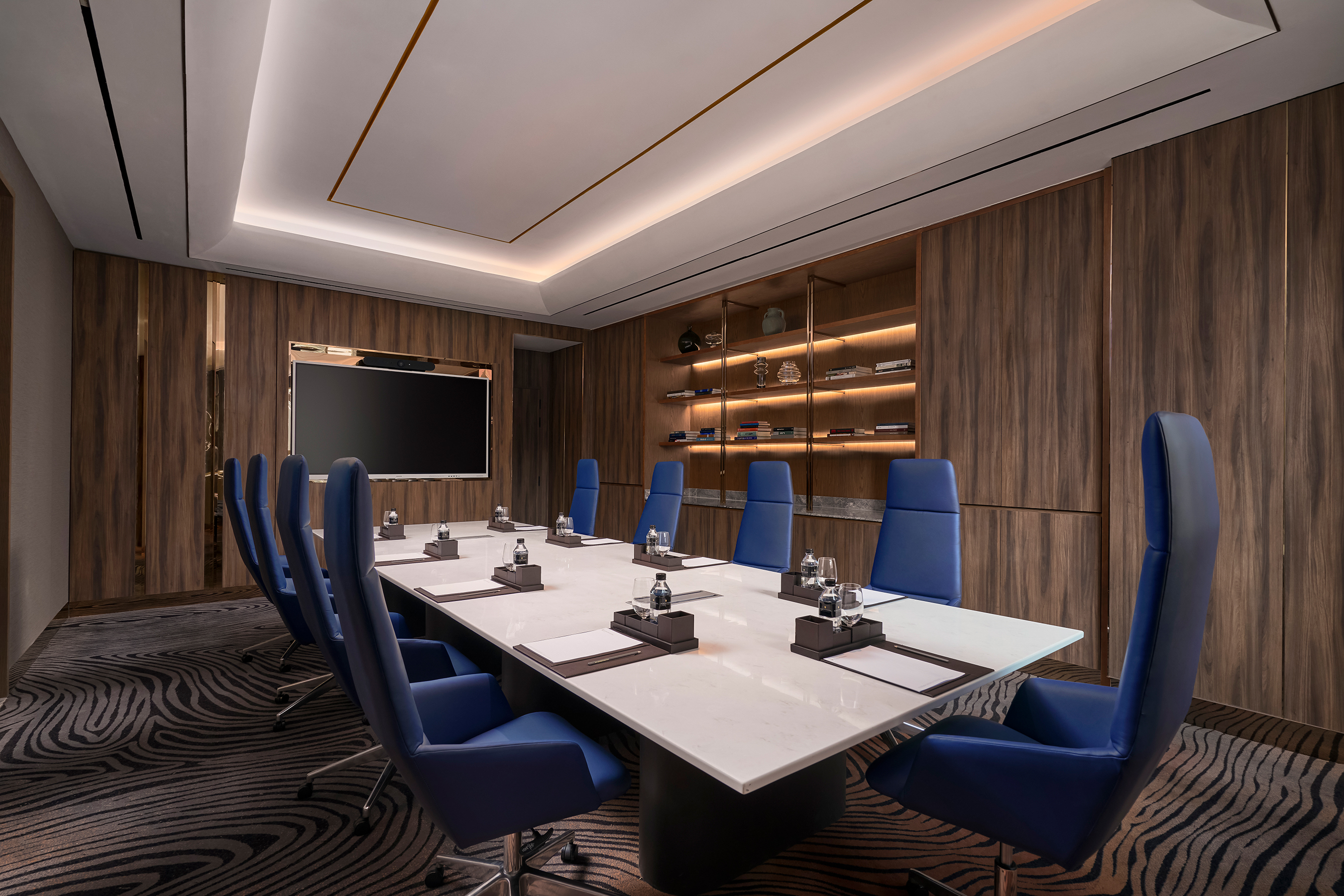 The Cham boardroom provides 12 seats for a private business gathering or an executive meeting. Featuring latest audio-visual equipment and natural lighting, your meeting will be delivered by a highly-trained team focused on understanding your needs and staging an event that is tailored to you.