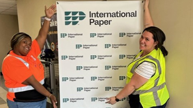 Employees from IP’s paper mill in New Bern, N.C. celebrate the new branding!