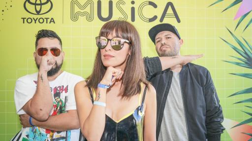 El grupo de pop rock latino, Los Hollywood, se presentaron en el escenario del Toyota Music Den en Ruido Fest 2018 en Chicago.