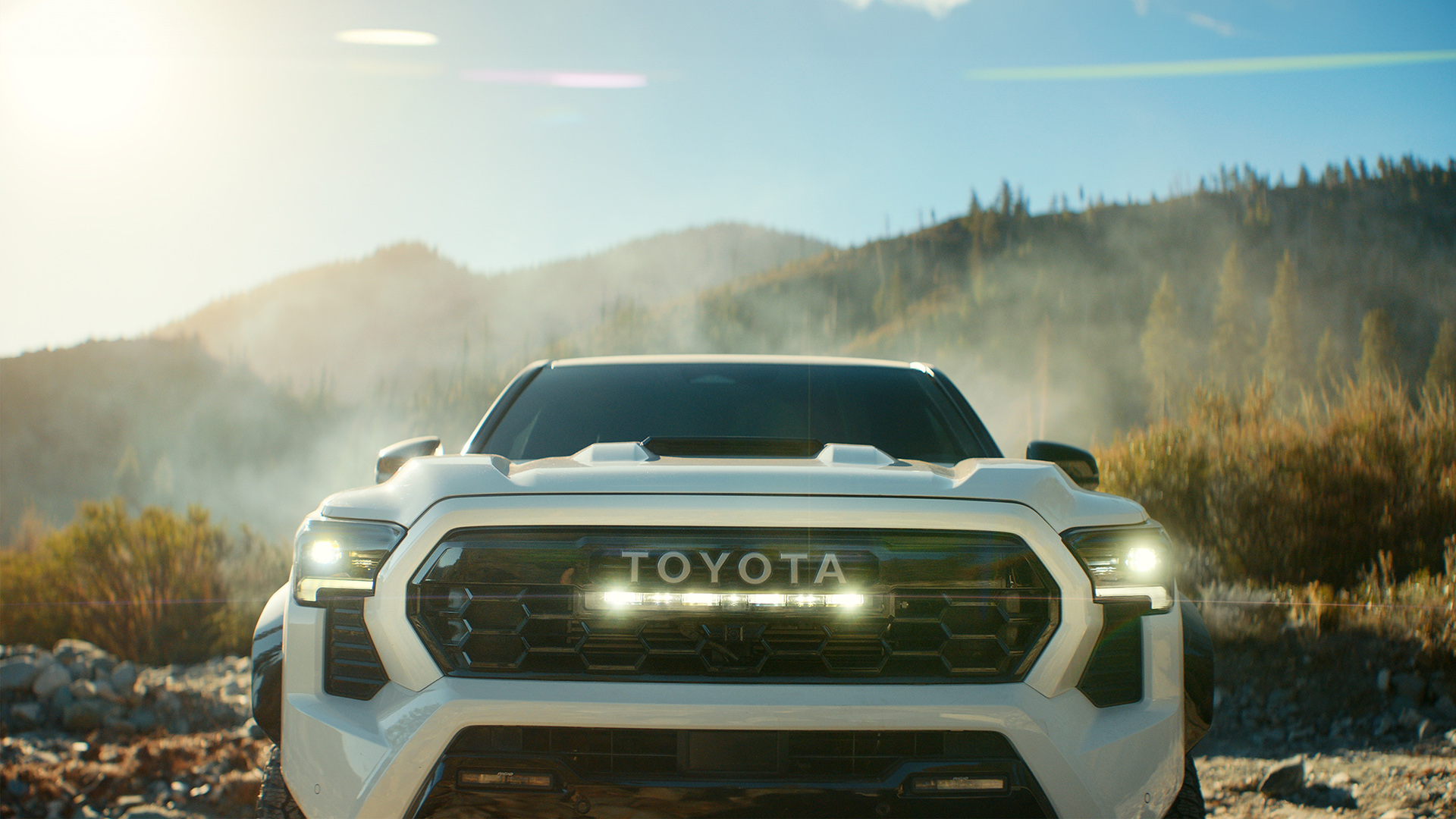 InterTrend Communications desarrolló el spot "Red Light" como parte de la campaña de la totalmente nueva Tacoma 2024 de Toyota, "Más potencia para más juego."