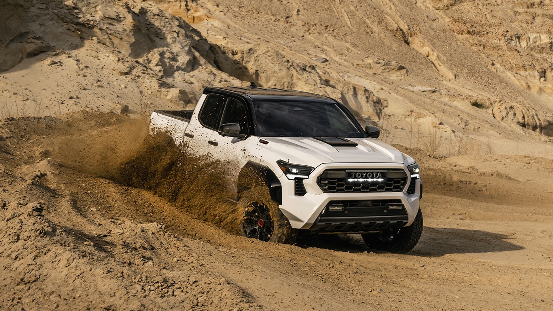 El spot de Toyota "Undisclosed", muestra a amigos emprendiendo en una aventura en su Tacoma 2024, desarrollado por Conill.